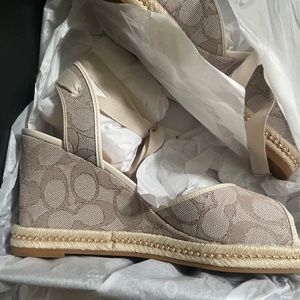 Coach heels that tie up your ankle